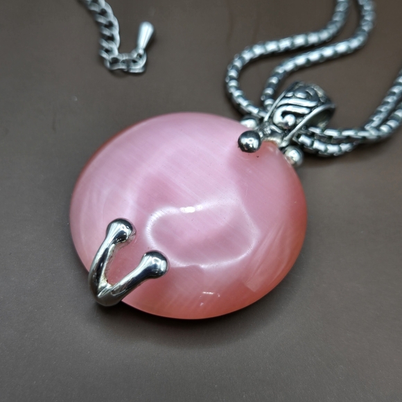 Premier Design Pink Cat's Eye Pendant Necklace - Picture 2 of 8